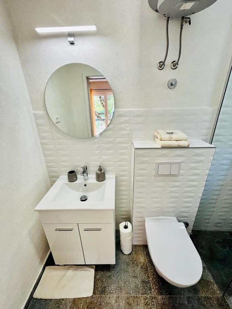 Apartments And Rooms With Parking Space Makarska - 18028 Habitación foto